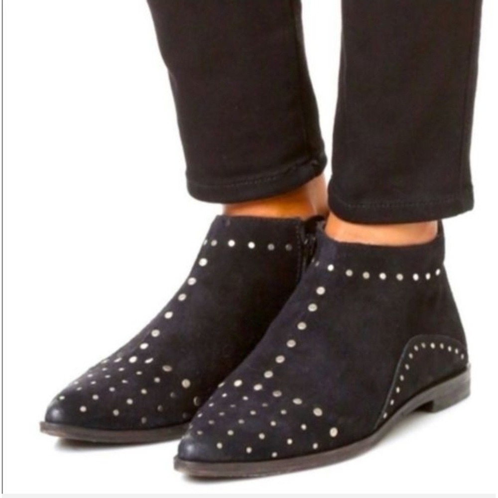 FREE PEOPLE Aquarian Black Suede Studded Pointed Toe Ankle Boots Booties Size 39